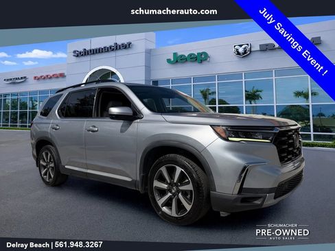 Used 2023 Honda Pilot Touring image 1
