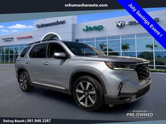 Used 2023 Honda Pilot Touring video 1