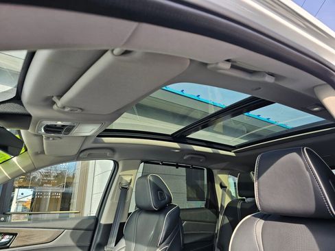 Used 2023 Acura MDX SH-AWD w/ Advance Package image 24