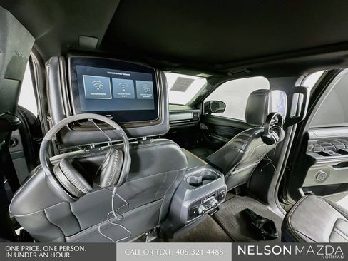 Used 2023 Ford Expedition Platinum AWD/4WD image 38