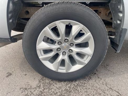 Used 2024 Chevrolet Silverado 1500 Custom AWD/4WD image 26