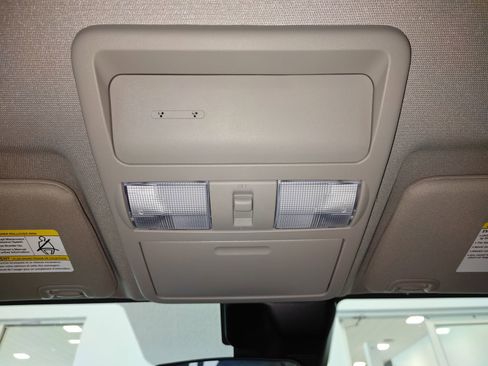 New 2025 Nissan Frontier SV w/ SV Convenience Package image 29