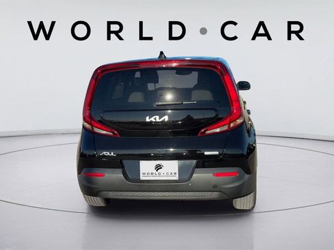 Used 2022 Kia Soul EX image 6