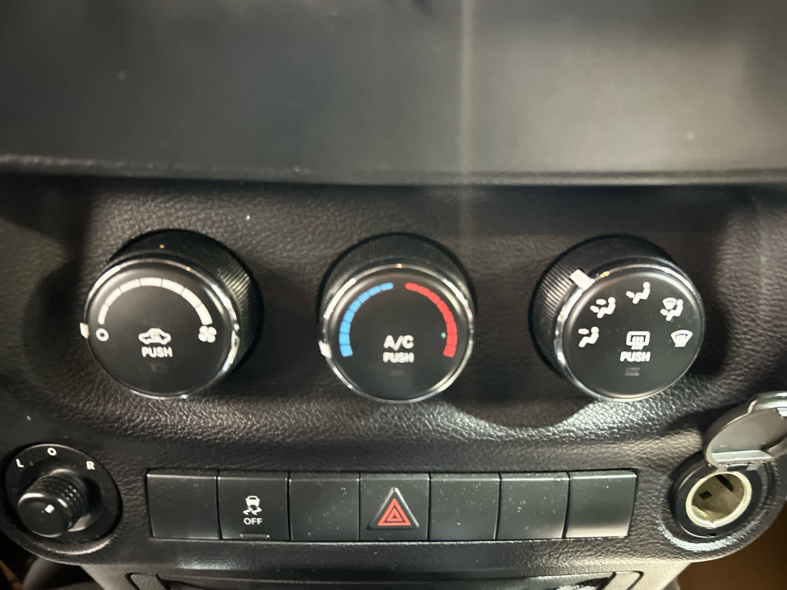 Used 2016 Jeep Wrangler Sport w/ Quick Order Package 23S AWD/4WD image 15