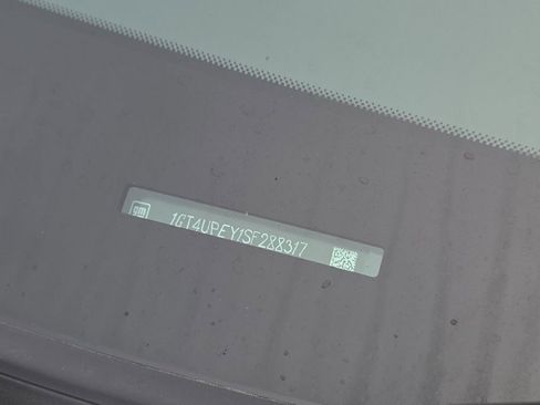 Used 2025 GMC Sierra 2500 AT4 w/ Technology Package image 2