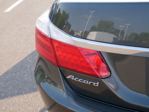 Used 2014 Honda Accord EX-L image 18