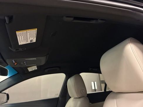 Certified 2025 Cadillac CT4 Luxury RWD image 21