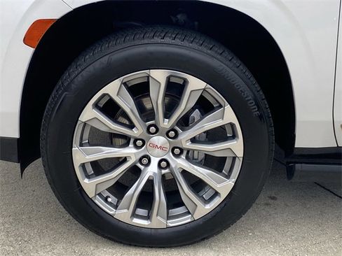 Used 2022 GMC Yukon Denali image 27