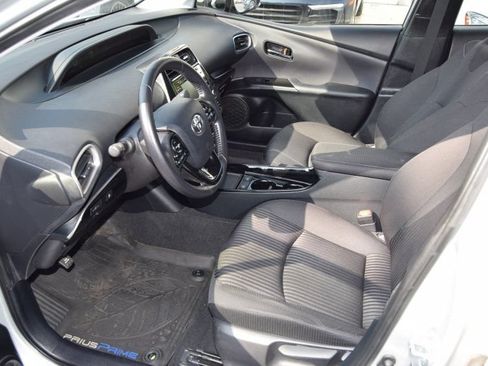 Used 2020 Toyota Prius Prime LE FWD image 18