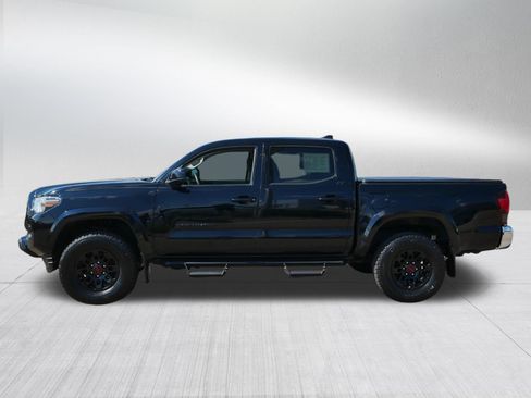 Used 2019 Toyota Tacoma SR5 AWD/4WD image 4