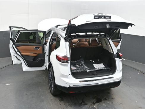 New 2026 Nissan Rogue Platinum w/ Platinum Premium Package image 45