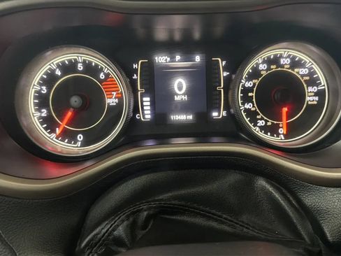 Used 2017 Jeep Cherokee Latitude w/ Comfort & Sound Group FWD image 11