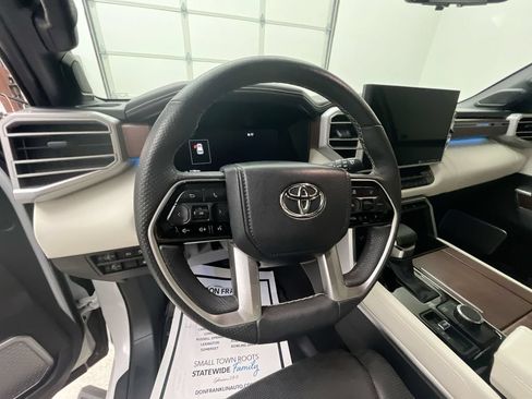 Used 2023 Toyota Sequoia Capstone AWD/4WD image 18