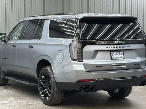 Used 2026 Chevrolet Suburban High Country w/ Sun And Tow Package image 3