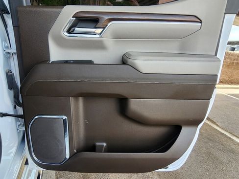 Used 2024 GMC Sierra 1500 SLT RWD image 74