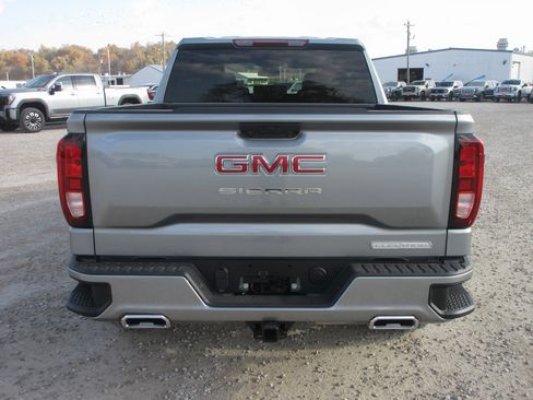 New 2026 GMC Sierra 1500 Elevation image 6