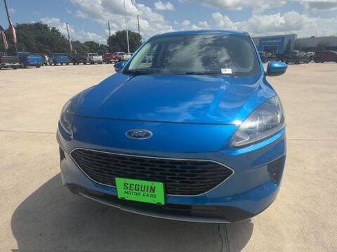 Used 2021 Ford Escape SE FWD image 3