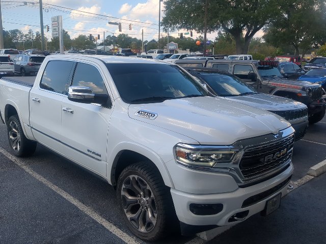 Used 2022 RAM 1500 Limited w/ Body-Colour Bumper Group AWD/4WD image 2