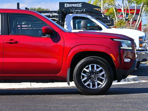 Used 2024 Nissan Frontier SL w/ Technology Package image 6