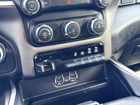 Used 2020 RAM 1500 Lone Star image 25