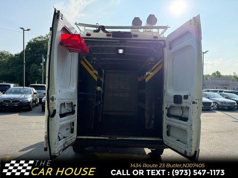 Used 2021 RAM ProMaster 2500 w/ Premium Appearance Group FWD image 17