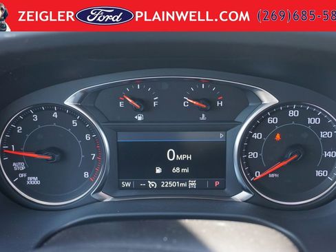 Used 2023 GMC Acadia SLT w/ LPO, Floor Liner Package AWD/4WD image 29