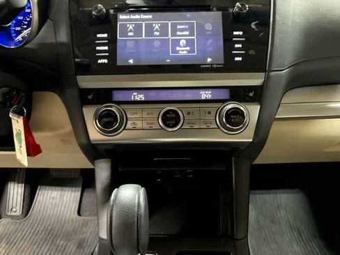 Used 2016 Subaru Outback 2.5i Premium AWD/4WD image 21