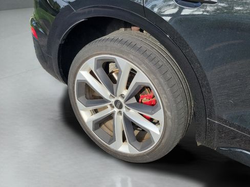 Used 2024 Audi Q5 2.0T Premium Plus AWD/4WD image 19