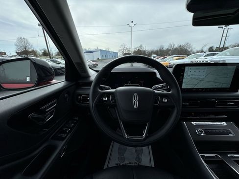 Used 2025 Lincoln Aviator Reserve w/ Jet Appearance Package image 14