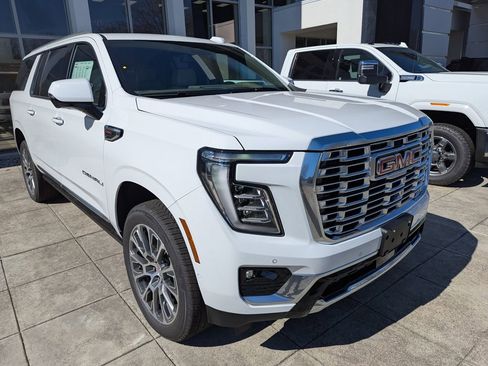 New 2026 GMC Yukon XL Denali w/ Sun & Power Step Package image 2