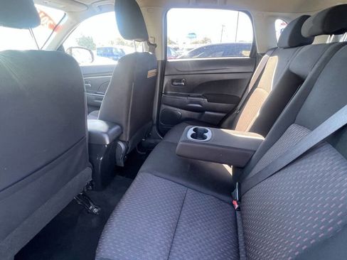 Used 2017 Mitsubishi Outlander Sport ES image 9