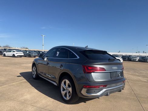 Used 2021 Audi Q5 2.0T Premium w/ Convenience Package image 12
