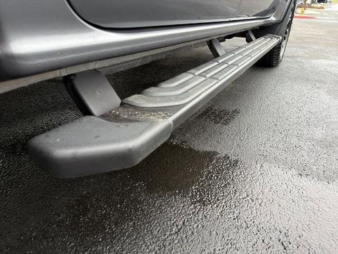 Certified 2025 Ford Ranger Lariat w/ FX4 Off-Road Package image 9