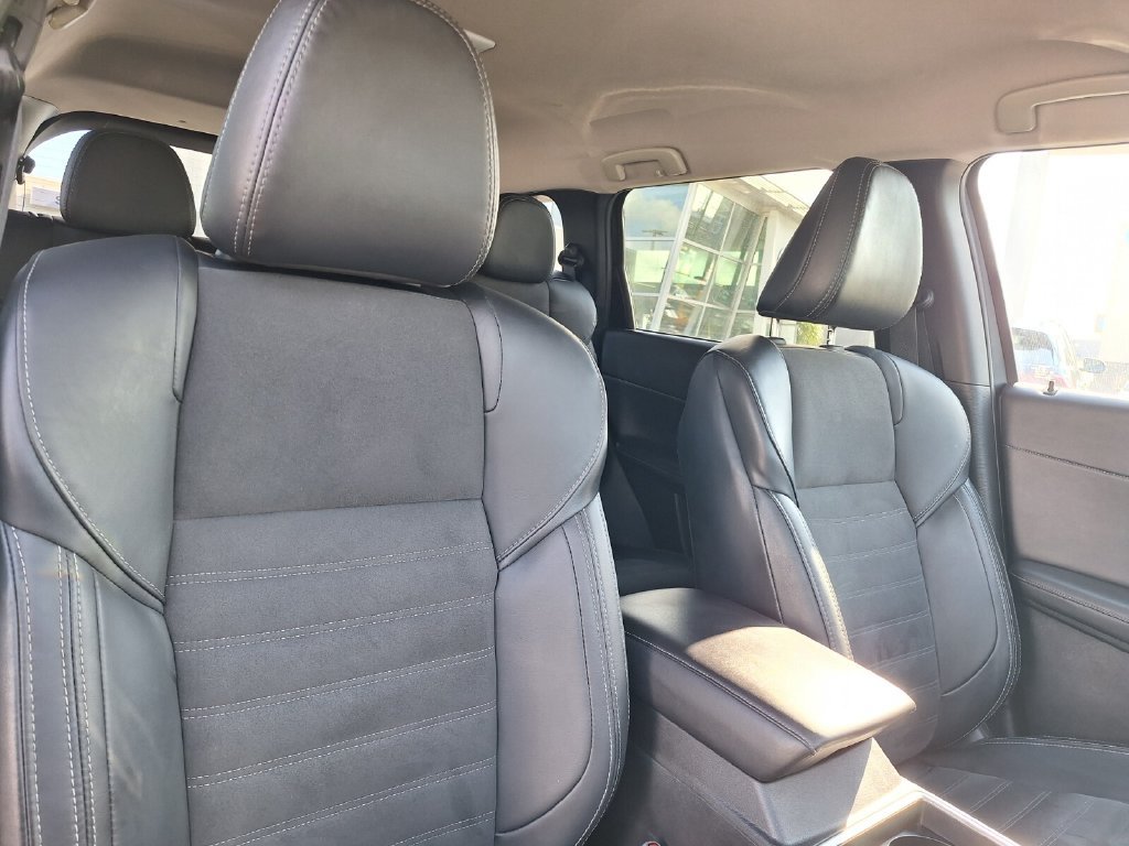 Used 2024 Mitsubishi Outlander FWD image 26