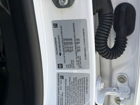 Used 2025 GMC Hummer EV 3X AWD/4WD image 39