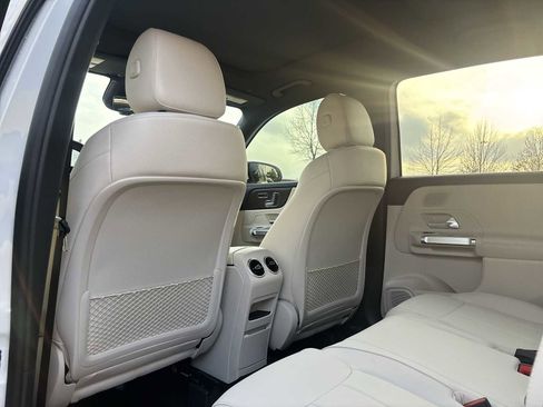 New 2026 Mercedes-Benz GLB 250 image 15