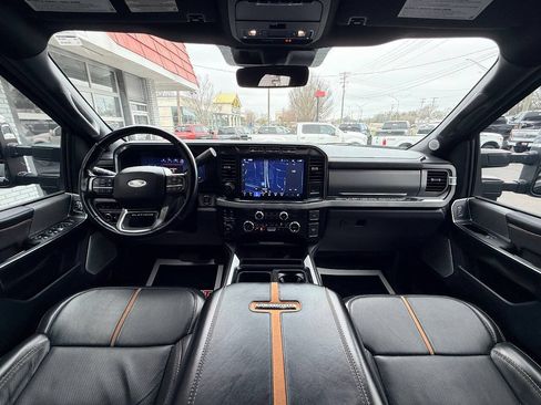 Used 2024 Ford F250 Platinum AWD/4WD image 34