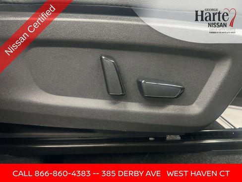 Certified 2025 Nissan Murano SV image 39