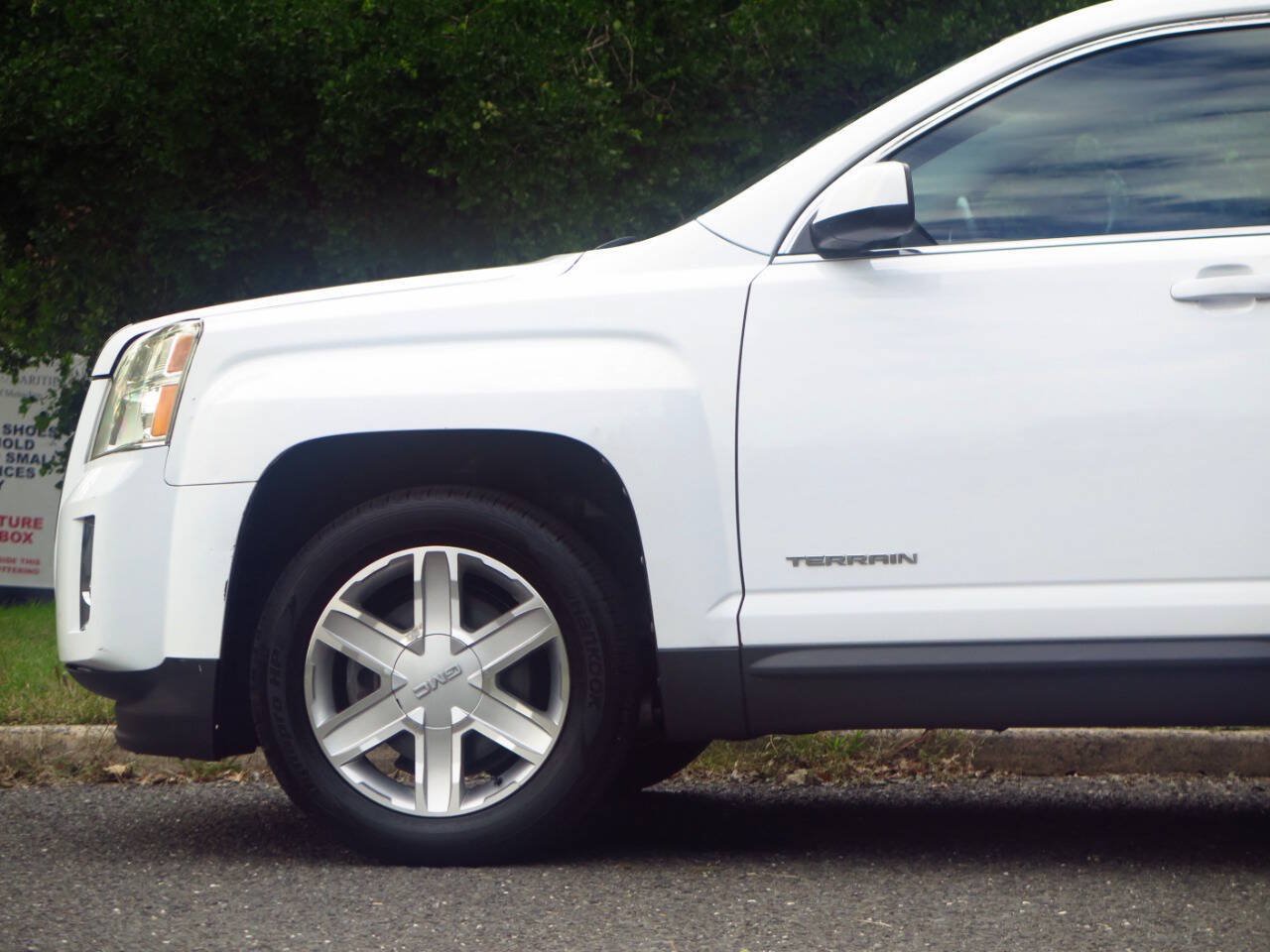 Used 2011 GMC Terrain SLT w/ Cargo Package FWD image 26