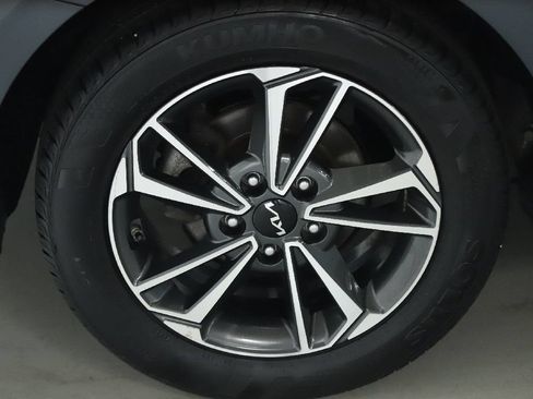 Used 2023 Kia Forte LXS FWD image 12