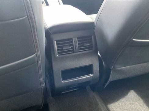 Used 2023 Mitsubishi Outlander SE AWD/4WD image 30