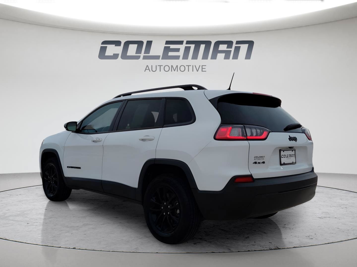 Used 2023 Jeep Cherokee Altitude Lux AWD/4WD image 3