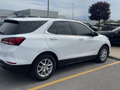 Used 2022 Chevrolet Equinox LT FWD image 4