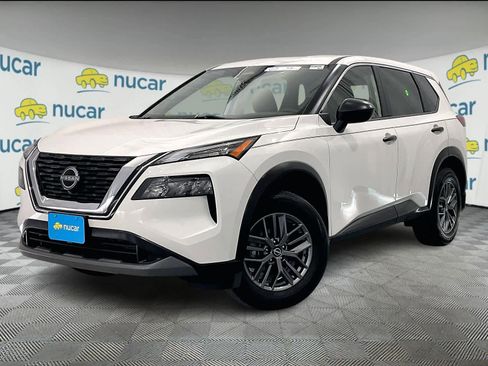 Used 2023 Nissan Rogue S image 3