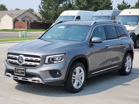 Used 2023 Mercedes-Benz GLB 250 4MATIC image 36