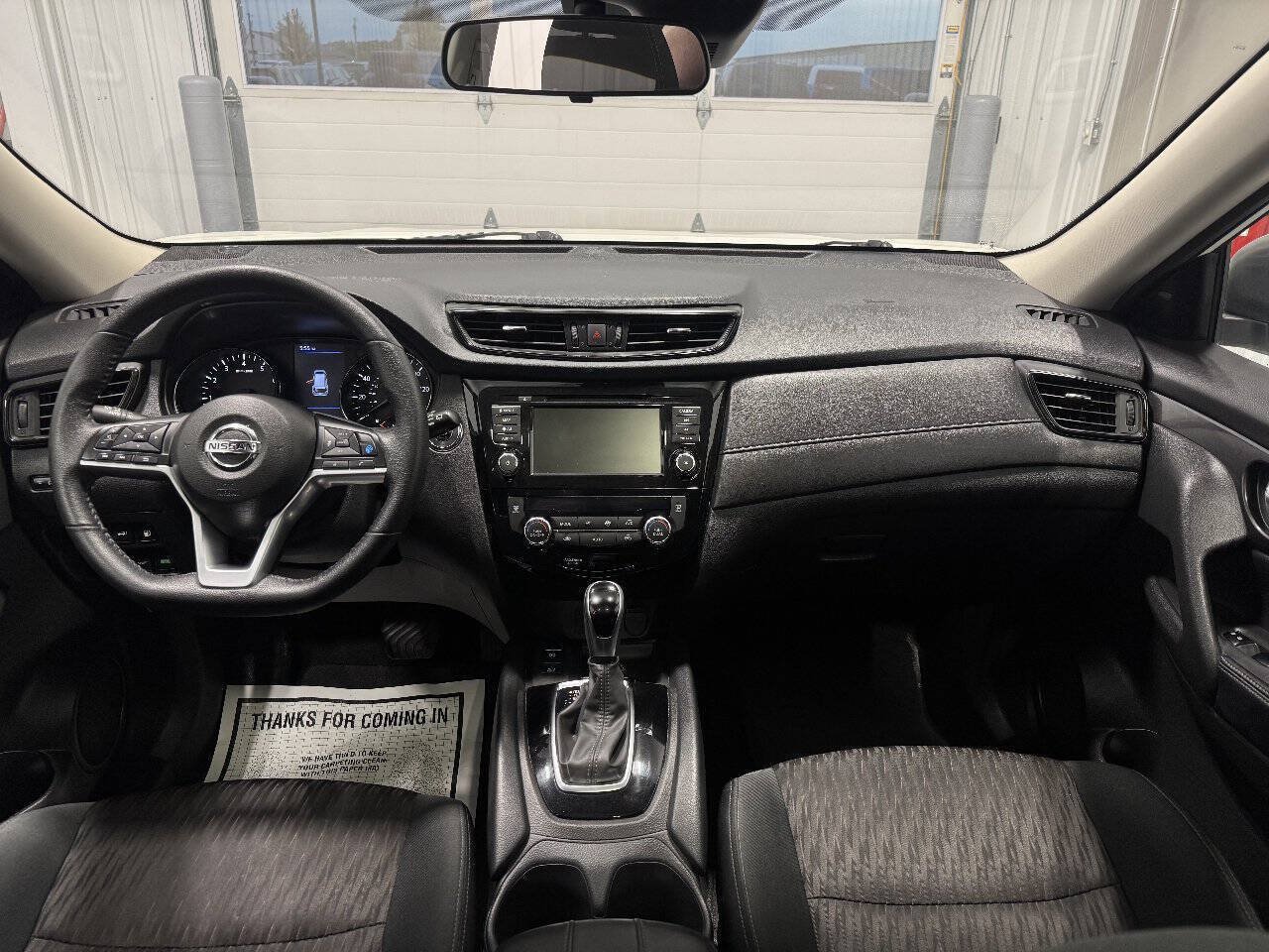 Used 2020 Nissan Rogue SV AWD/4WD image 25