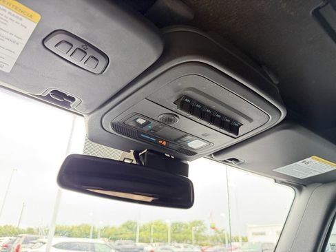 Used 2021 Ford Bronco Badlands image 25