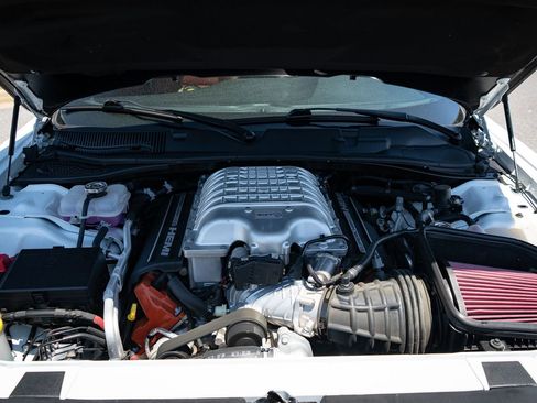 Used 2019 Dodge Challenger SRT Hellcat RWD image 43