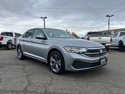 Used 2024 Volkswagen Jetta SE