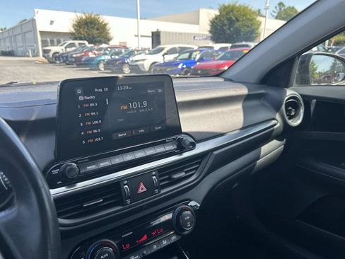 Used 2019 Kia Forte S FWD image 40